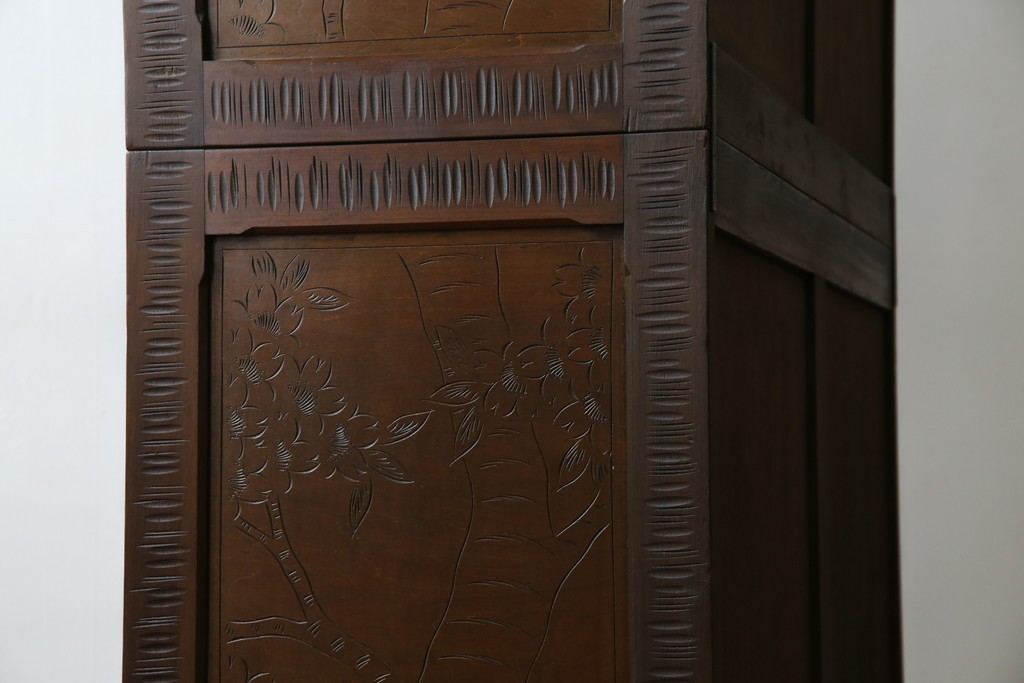 ★J様専用・決済用★中古　美品　伝統工芸　軽井沢彫り　満開の桜の彫刻が見事な衣装盆付きの重ね箪笥　(R-060068)