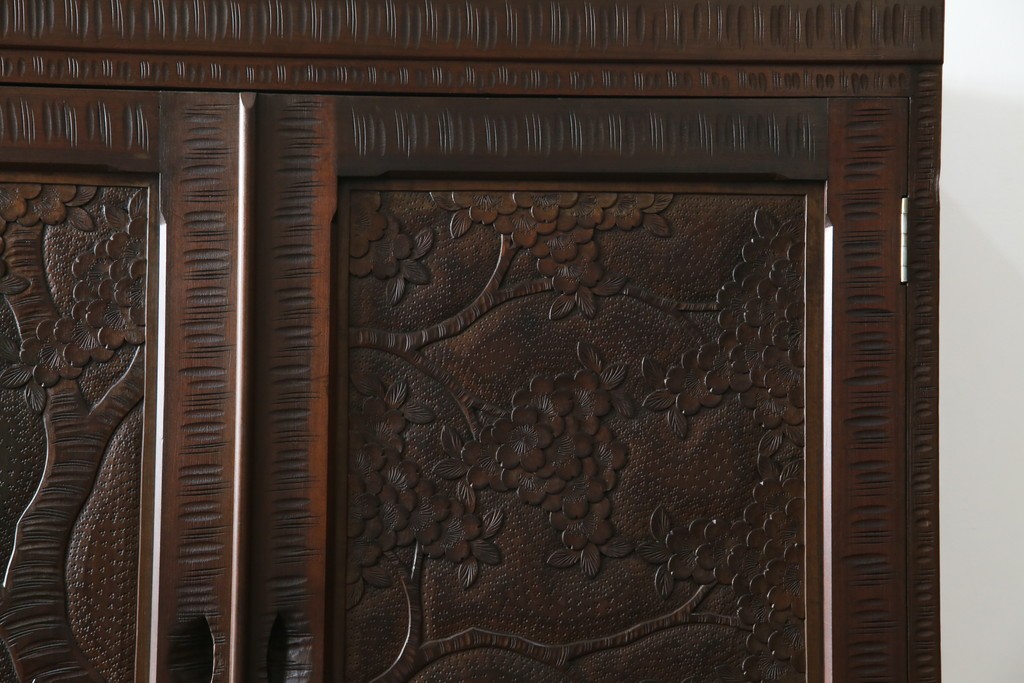 ★J様専用・決済用★中古　美品　伝統工芸　軽井沢彫り　満開の桜の彫刻が見事な衣装盆付きの重ね箪笥　(R-060068)