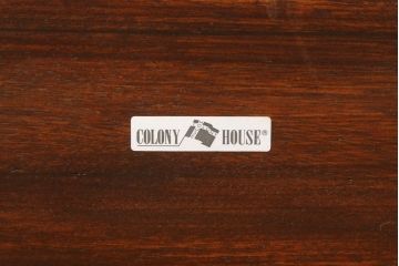 和製ビンテージ　神戸洋家具　COLONY HOUSE(コロニーハウス)　彫刻入り　挽き物加工がエレガントな雰囲気を醸し出す収納付きベンチ(ヴィンテージ、ソファ、2人掛け、長椅子、板座、ダイニングチェア)(R-060069)