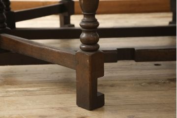イギリスアンティーク　オーク材　特大　挽き物の脚が美しいゲートレッグテーブル(バタフライテーブル、エクステンションテーブル、ダイニングテーブル、サウザンドテーブル、4人掛け、6人掛け)(R-060070)