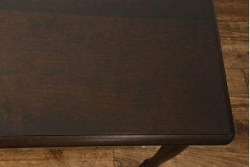 中古　北海道民芸家具　細身の脚が上品な印象を高めるダイニングテーブル(4人掛け、食卓)(R-060090)