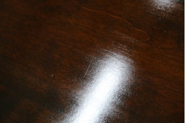 中古　北海道民芸家具　細身の脚が上品な印象を高めるダイニングテーブル　(R-060093)