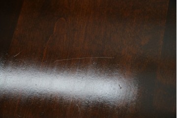 中古　北海道民芸家具　細身の脚が上品な印象を高めるダイニングテーブル　(R-060093)