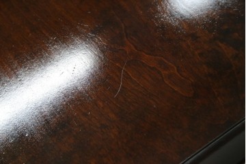 中古　北海道民芸家具　細身の脚が上品な印象を高めるダイニングテーブル　(R-060093)