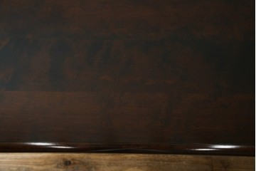 中古　北海道民芸家具　細身の脚が上品な印象を高めるダイニングテーブル　(R-060093)