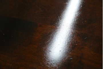 中古　北海道民芸家具　細身の脚が上品な印象を高めるダイニングテーブル　(R-060093)