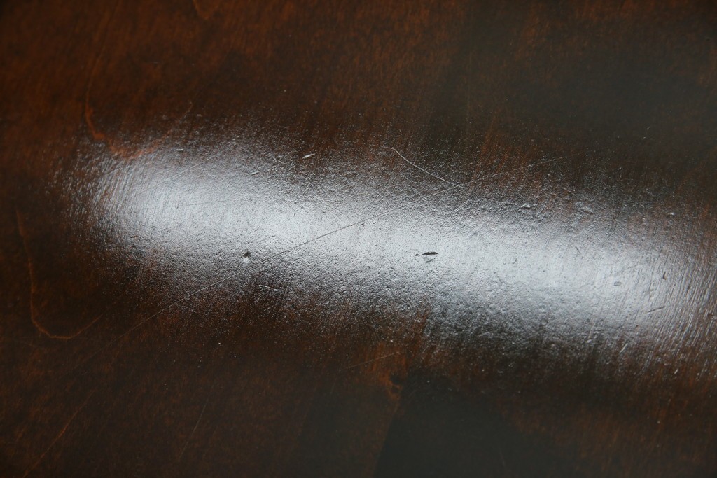 中古　北海道民芸家具　細身の脚が上品な印象を高めるダイニングテーブル　(R-060093)