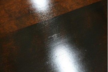 中古　北海道民芸家具　細身の脚が上品な印象を高めるダイニングテーブル　(R-060093)