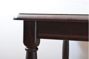 中古　北海道民芸家具　細身の脚が上品な印象を高めるダイニングテーブル(4人掛け、食卓)(R-060093)