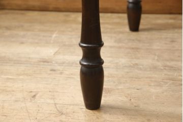中古　北海道民芸家具　細身の脚が上品な印象を高めるダイニングテーブル(4人掛け、食卓)(R-060094)