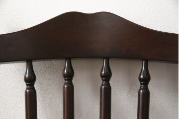 中古　北海道民芸家具　クラシカルな雰囲気を醸し出すダイニングチェア2脚セット(椅子、板座チェア)(R-060100)