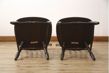 中古　北海道民芸家具　クラシカルな雰囲気を醸し出すダイニングチェア2脚セット(椅子、板座チェア)(R-060101)