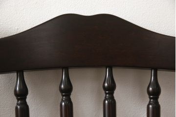 中古　北海道民芸家具　クラシカルな雰囲気を醸し出すダイニングチェア2脚セット(椅子、板座チェア)(R-060102)