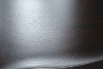 中古　北海道民芸家具　クラシカルな雰囲気を醸し出すダイニングチェア2脚セット(椅子、板座チェア)(R-060103)