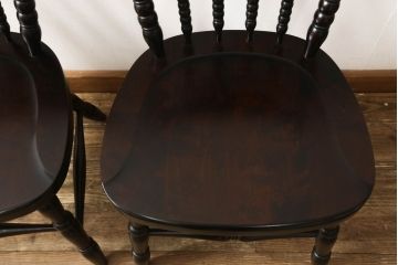 中古　北海道民芸家具　クラシカルな雰囲気を醸し出すダイニングチェア2脚セット(椅子、板座チェア)(R-060104)