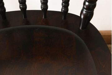 中古　北海道民芸家具　クラシカルな雰囲気を醸し出すダイニングチェア2脚セット(椅子、板座チェア)(R-060104)
