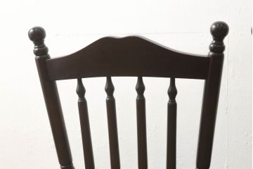 中古　北海道民芸家具　クラシカルな雰囲気を醸し出すダイニングチェア2脚セット(椅子、板座チェア)(R-060104)