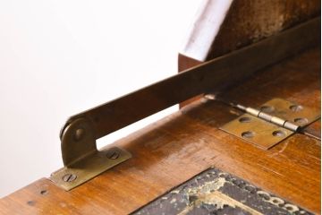 イギリスアンティーク　ウォールナット　クラシカルな佇まいが美しいビューローブックケース(キャビネット、収納棚、戸棚、本箱、ワークデスク、ライティングビューロー、在宅ワーク、在宅用)(R-060106)
