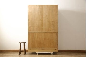 中古　取っ手繊細な意匠が目を引く加茂総桐箪笥(並厚、総桐たんす、引き出し、着物箪笥、和タンス)(R-060114)