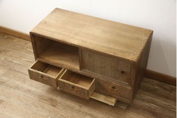 和製アンティーク　昭和中期　上品な佇まいが魅力的な桐箪笥テレビ台(テレビボード、AVボード、ローボード、収納棚、戸棚、桐たんす)(R-060115)