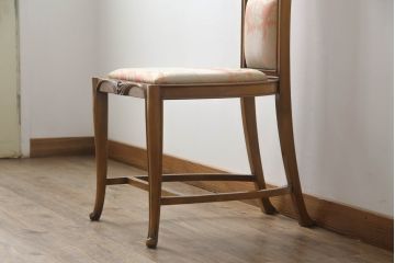 中古　美品　イタリア　ブランド家具　メデア(Medea)　ボタニカル柄のファブリックと彫刻が華やかな印象のハイバックチェア(椅子、イス、ダイニングチェア)(定価約40万円)(R-060117)