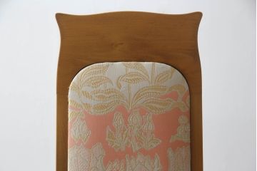 中古　美品　イタリア　ブランド家具　メデア(Medea)　ボタニカル柄のファブリックと彫刻が華やかな印象のハイバックチェア(椅子、イス、ダイニングチェア)(定価約40万円)(R-060117)