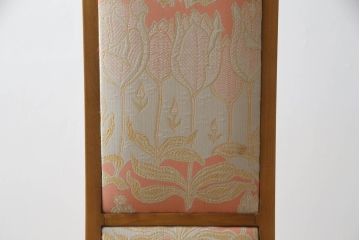 中古　美品　イタリア　ブランド家具　メデア(Medea)　ボタニカル柄のファブリックと彫刻が華やかな印象のハイバックチェア(椅子、イス、ダイニングチェア)(定価約40万円)(R-060117)