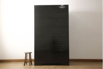中古　美品　韓国民芸家具　圧巻の螺鈿(ラデン)細工がインパクト抜群の大振りなワードローブ(収納棚、洋服タンス、衣装箪笥)(定価約200万円)(R-060120)