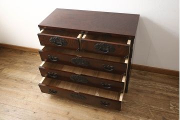 中古　美品　岩谷堂箪笥　黒々とした龍の金具が存在感を放つ収納箪笥(和たんす、整理箪笥、衣装タンス、サイドチェスト、引き出し)(R-060121)