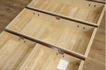 中古　美品　岩谷堂箪笥　黒々とした龍の金具が存在感を放つ収納箪笥(和たんす、整理箪笥、衣装タンス、サイドチェスト、引き出し)(R-060121)
