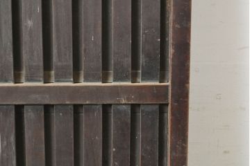 アンティーク建具　和モダンな空間づくりに取り入れやすい無双戸(引き戸、板戸、格子戸)(R-060127)