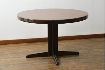 北欧ビンテージ　チーク材　ナチュラルな雰囲気のお部屋に取り入れやすいシンプルな丸テーブル(ラウンドテーブル、ダイニングテーブル、2人掛け、カフェテーブル、コーヒーテーブル、ヴィンテージ)(R-060128)