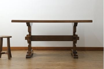 中古　バロッサバレンティ(VARO,S.A. VALENTI)　しっかりとした脚のつくりが魅力的なダイニングテーブル(定価約100万円)(4人掛け、6人掛け)(R-060133)