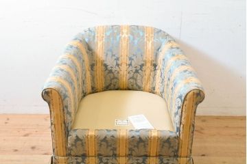 中古　展示品　超美品　ベーカー(Baker)　華やかなファブリックのデザインが目を惹く1人掛けソファ(1P、アームソファ、アームチェア)(定価約50万円)(R-060135)