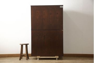中古　美品　岩谷堂箪笥　希少サイズ　重厚感のある金具が魅力的な重ね箪笥(洋服タンス、衣装箪笥、和箪笥、収納箪笥、引き出し、上下バラ売り可能)(R-060137)