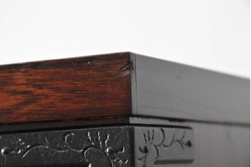中古　美品　岩谷堂箪笥　希少サイズ　重厚感のある金具が魅力的な重ね箪笥　(R-060137)