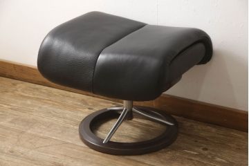 中古　美品　EKORNES(エコーネス)　Stressless Magic(ストレスレス マジック)　シグニチャー　Mサイズ　本革　オットマン付きストレスレスチェア(レザー、リクライニングチェア、一人掛けソファ、1P、アームチェア)(定価約66万円)(R-060138)