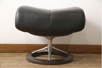 中古　美品　EKORNES(エコーネス)　Stressless Magic(ストレスレス マジック)　シグニチャー　Mサイズ　本革　オットマン付きストレスレスチェア(レザー、リクライニングチェア、一人掛けソファ、1P、アームチェア)(定価約66万円)(R-060138)