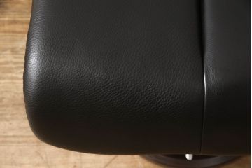 中古　美品　EKORNES(エコーネス)　Stressless Magic(ストレスレス マジック)　シグニチャー　Mサイズ　本革　オットマン付きストレスレスチェア(レザー、リクライニングチェア、一人掛けソファ、1P、アームチェア)(定価約66万円)(R-060138)