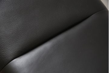中古　美品　EKORNES(エコーネス)　Stressless Magic(ストレスレス マジック)　シグニチャー　Mサイズ　本革　オットマン付きストレスレスチェア(レザー、リクライニングチェア、一人掛けソファ、1P、アームチェア)(定価約66万円)(R-060138)