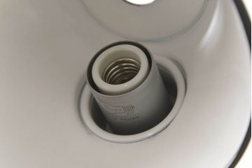 中古　イタリア　アルテミデ社(Artemide)　インダストリアルスタイルの空間づくりに活躍するフロアスタンド(スタンドライト、スタンド照明)(R-060142)