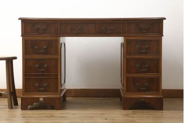 中古　美品　イギリスブランド家具　ロスジョン(ROSJOHN)　脚部まで凝ったデザインが高級感を醸し出すデスク(在宅用、ワークデスク、在宅ワーク用、両袖机、オフィスデスク)(定価約90万円)(R-060146)