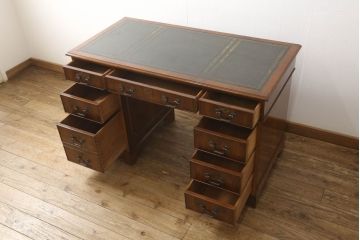 中古　美品　イギリスブランド家具　ロスジョン(ROSJOHN)　脚部まで凝ったデザインが高級感を醸し出すデスク(在宅用、ワークデスク、在宅ワーク用、両袖机、オフィスデスク)(定価約90万円)(R-060146)