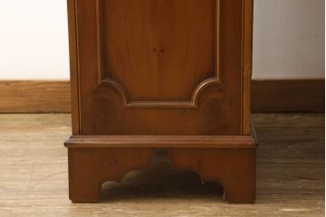 中古　美品　イギリスブランド家具　ロスジョン(ROSJOHN)　脚部まで凝ったデザインが高級感を醸し出すデスク(在宅用、ワークデスク、在宅ワーク用、両袖机、オフィスデスク)(定価約90万円)(R-060146)