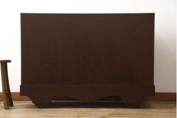 中古　美品　龍の金具が目を引く、威風堂々とした佇まいが魅力の南部箪笥(車箪笥、引き出し、収納箪笥、サイドチェスト)(定価約58万円)(R-060147)