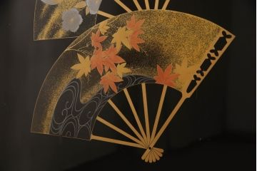 中古　美品　輪島塗り　美しい扇の蒔絵が印象的な衝立て(仕切り、パーテーション、つい立て)(定価約200万円)(R-060150)