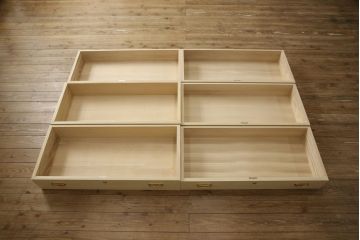 中古　美品　国産　職人手造り　上品な佇まいが魅力的な紀州総桐箪笥(胴丸、総桐たんす、引き出し、着物箪笥、衣装タンス)(定価推定約120万円)(R-060154)