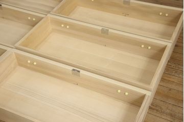 中古　美品　国産　職人手造り　上品な佇まいが魅力的な紀州総桐箪笥(胴丸、総桐たんす、引き出し、着物箪笥、衣装タンス)(定価推定約120万円)(R-060154)