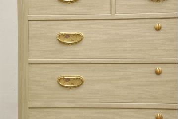 中古　美品　国産　職人手造り　上品な佇まいが魅力的な紀州総桐箪笥(胴丸、総桐たんす、引き出し、着物箪笥、衣装タンス)(定価推定約120万円)(R-060154)