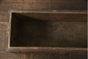 和製アンティーク　超希少　博物館クラス!!　明和元年　約250年前　総栗材　経年を感じる金具と木肌の風合いが味わい深い千両箱(船箪笥、舟箪笥、銭箱、木箱)(R-060178)